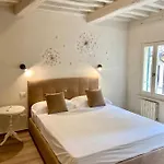 Casa Ambra 4*