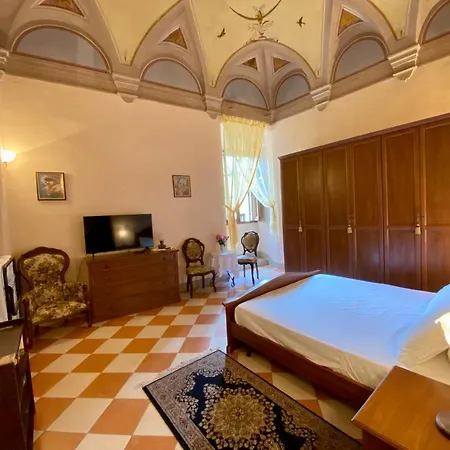 Casa Ambra 2*