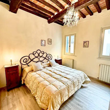 Casa Ambra Aparthotel Cortona