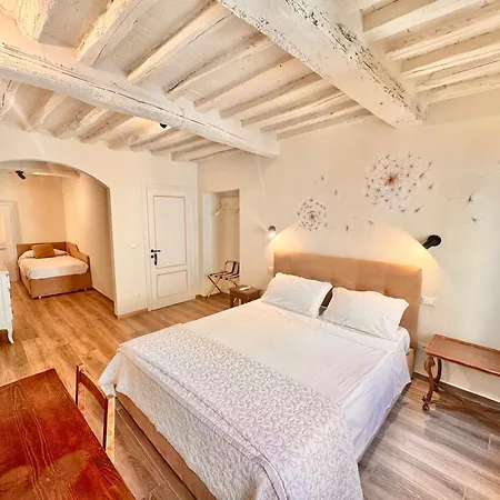 Casa Ambra شقة فندقية 2*